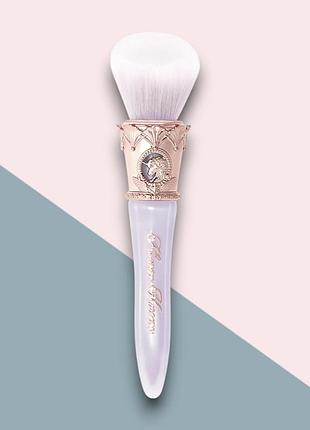 Пензлик для рум'ян flower knows knight unicorn скошений фіолетовий crystal violet