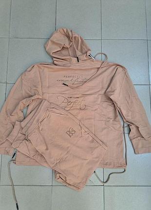 Жіночий спортивний костюм якісний та комфортний розмірний ряд:xl,2xl, 3xl,4xl.
