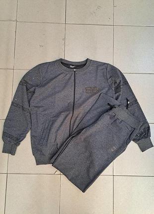 Женский спортивный костюм качественный и комфортный размерный ряд:xl,2xl, 3xl.