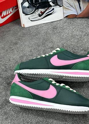 Nike cortez green white pink