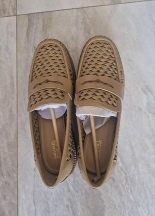 Лоферы кожаные. michael kors. новые. 40,5.