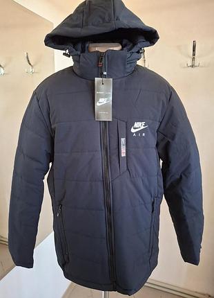 Мужская зимняя куртка от nike.
цвет темно-синяя. новая, качественная и стильная. с капюшоном