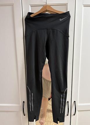 Жіночі чорні легінси nike speed з відображаючими елементами