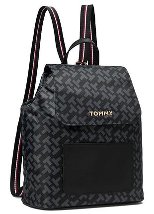 Гладкий жіночий рюкзак jennie ii flap tommy hilfiger з монограмою