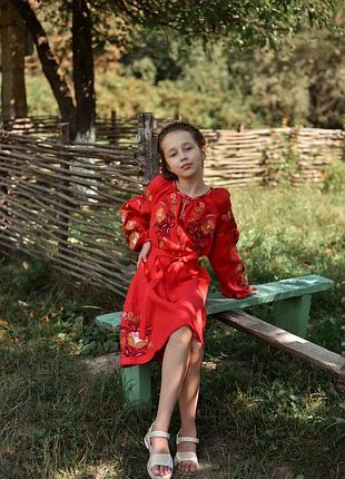 Лляне плаття вишиванка для дівчинки червоне