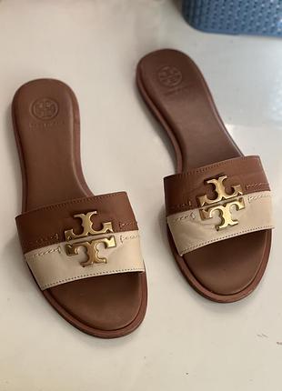 Шлепанці tory burch