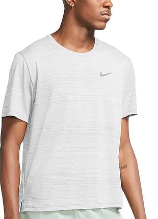 Футболка nike dri-fit miler men's running top white / reflective silver cu5992-100