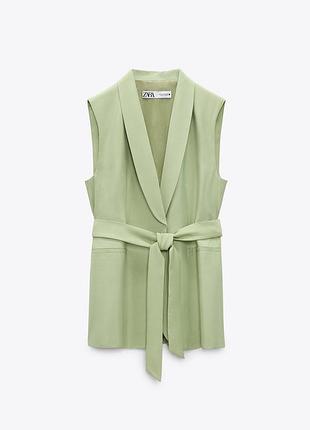 Светло-зеленый жилет от zara
