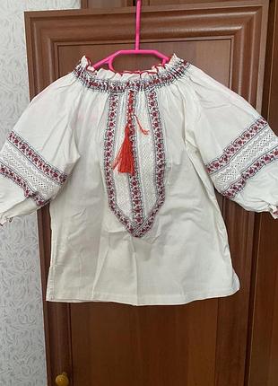 Вишиванка на дівчинку