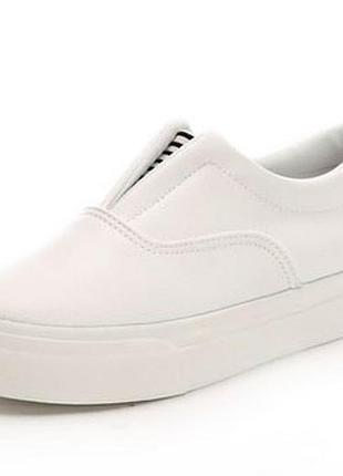 Женские белые низкие кожаные кеды renben 8266-2 37. размеры в наличии: 36, 37.
