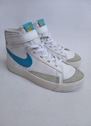 Кожаные кроссовки nike