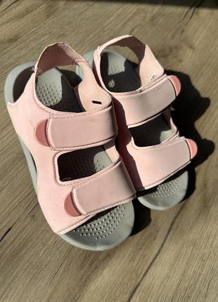 Дитячі сандалі adidas, 31 р