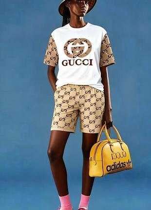 Подвійний брендінг:  комплект gucci x balenciaga