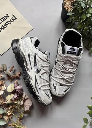 Стильні кросівки nike initiator custom white