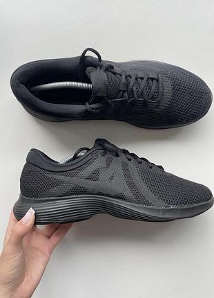 Кросівки nike revolution 4