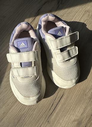 Дитячі кросівки adidas, 26 р
