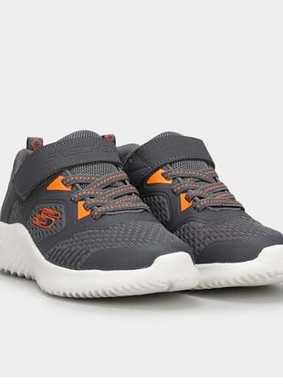 Кросівки- сіточка від skechers. 30- го розміру,підійдуть як хлопчику так і дівчинці