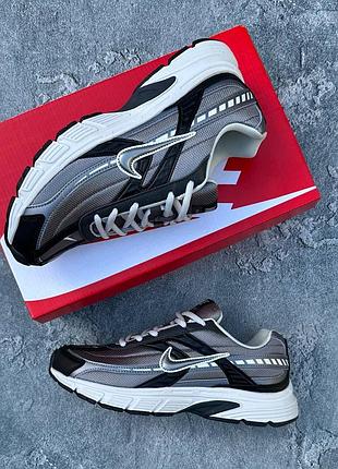 Стильні кросівки nike initiator anthracite cool grey