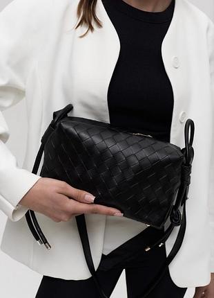 Сумка жіноча shardo bag чорна містка екошкіра з імітацією плетіння
