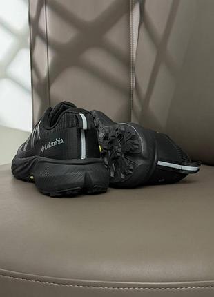 Columbia trail vibram black 3