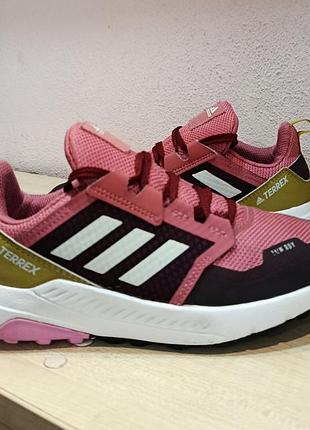 Кроссовки для хайкинга adidas terrex trailmaker rain.rdy k р35 22см.