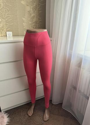 Спортивные лосины женские