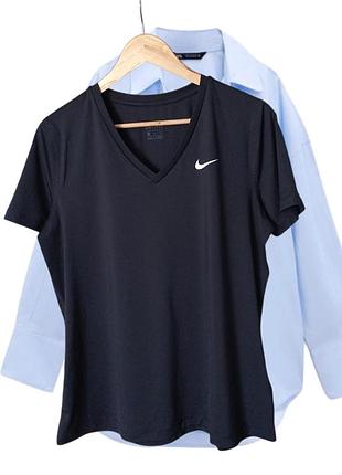 Спортивна футболка nike