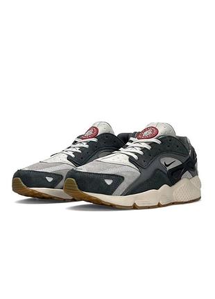 Nike air huarache grey black