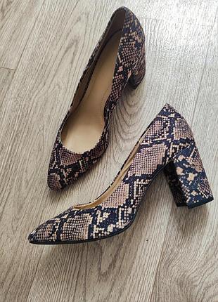 Туфли женские 40 г.