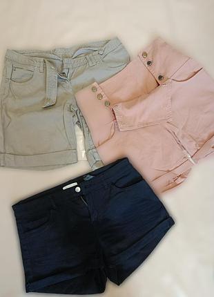 Шорты сразу 3 пары, цена 🔥
черные шорты h&amp;m, пудровые коттон made in italy.
вещи б/у, но в хорошем состоянии за приятную цену ☺️