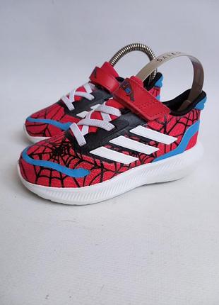 Кроссовки adidas