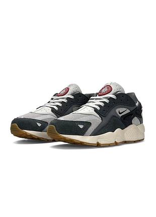Nike air huarache grey black