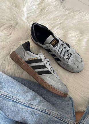 Стильные кроссовки adidas spezial handball grey black