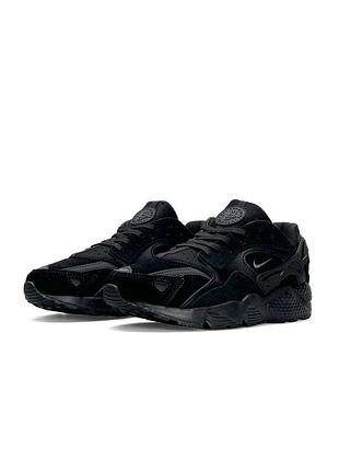Nike air huarache all black