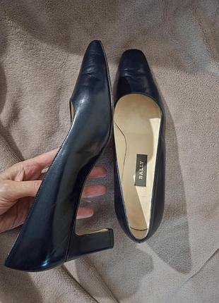 Кожаные туфли bally