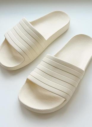 Женские шлепанцы adidas adilette aqua