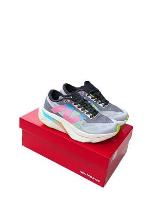 Жіночі кросівки new balance elite v4 темно-сірі з рожевим