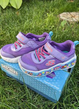 Продам детские кроссовки skechers