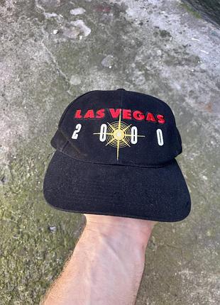 Вінтажна чорна кепка las vegas 2000 з великим вишитим логотипом й прямим козирком