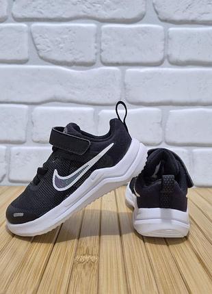 Кроссовки nike