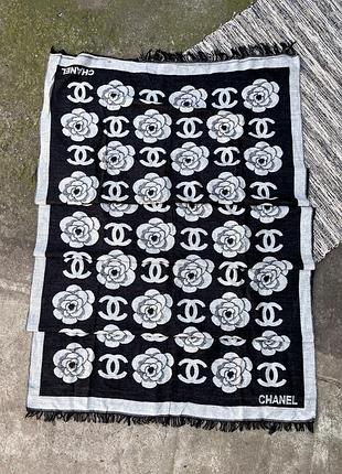 Вінтажний рідкісний чорно сірий вовняно кашеміровий шарф хустка chanel camellia з фірмовим логотипом бренду й квітки