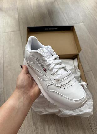 Шкіряні кросівки reebok (22,5 см)