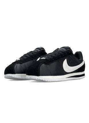 Nike cortez w black white