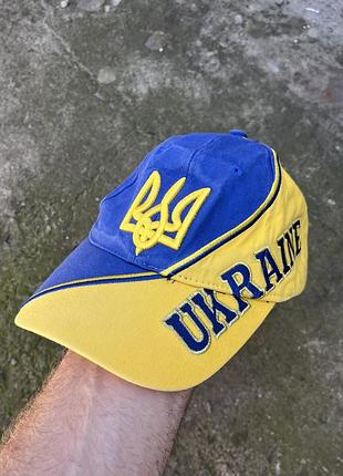 Вінтажна жовто блакитна патріотична кепка україна з вишитими логотипами
