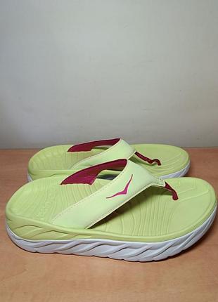 В'єтнамки hoka one one ora recovery flip