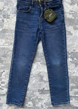Стильные джинсы на худи мальчика 7 лет от бренда zara