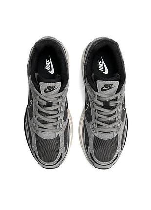 Nike shield  grey 4