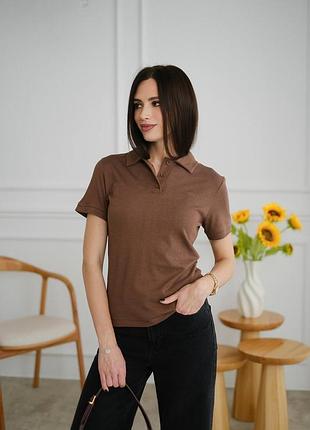 Футболка-поло tricotto женская коричневая трикотажная с воротником на пуговицах
