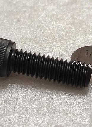 Болт 5/16" - 18 unc 8