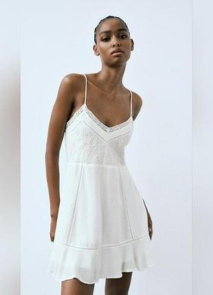 Біла лляна сукня сарафан з вишивкою zara